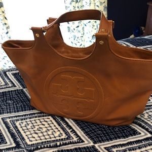 Tory Burch leather purse 👜